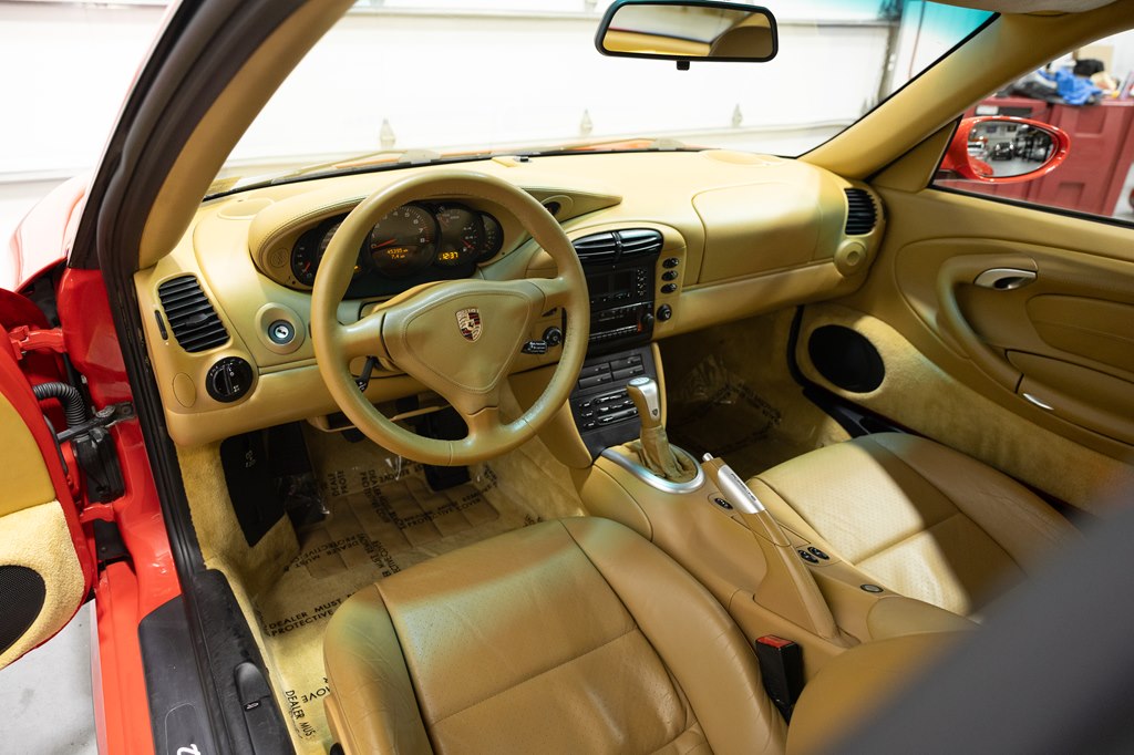 Photo 15 of this PORSCHE 911