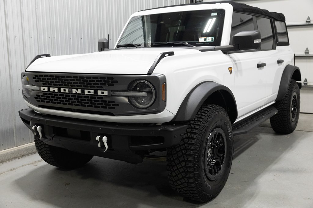 Photo 2 of this FORD BRONCO