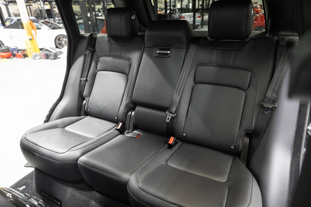 Photo 21 of this LAND ROVER RANGE ROVER