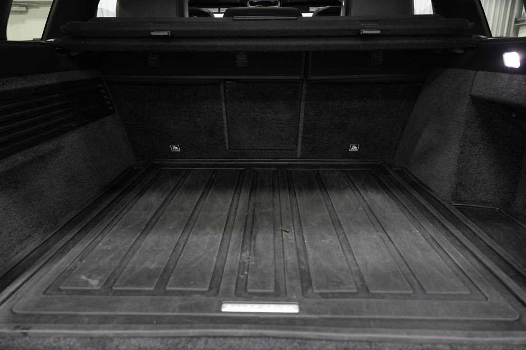 Photo 69 of this LAND ROVER RANGE ROVER