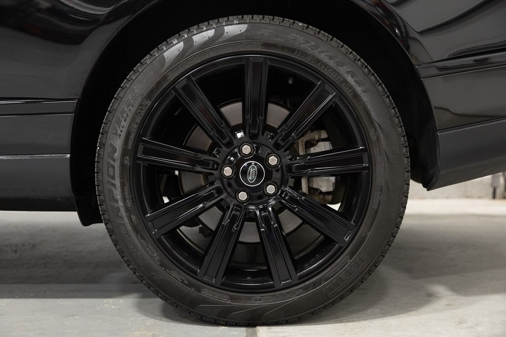 Photo 61 of this LAND ROVER RANGE ROVER