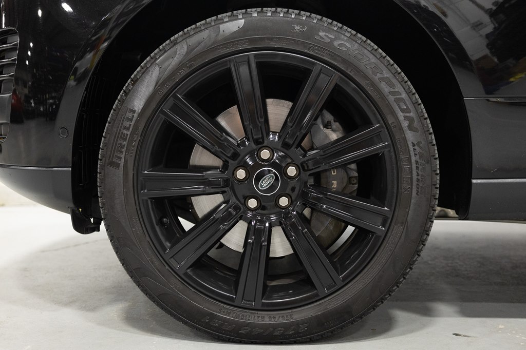 Photo 62 of this LAND ROVER RANGE ROVER