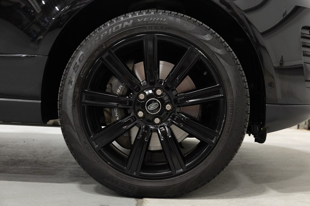 Photo 64 of this LAND ROVER RANGE ROVER