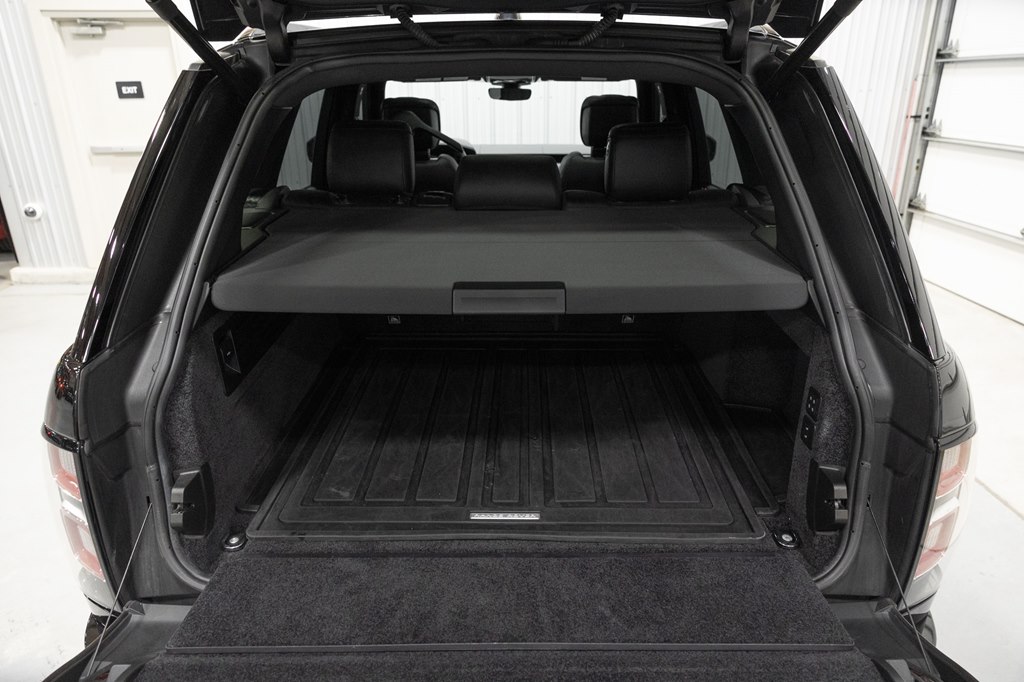 Photo 68 of this LAND ROVER RANGE ROVER