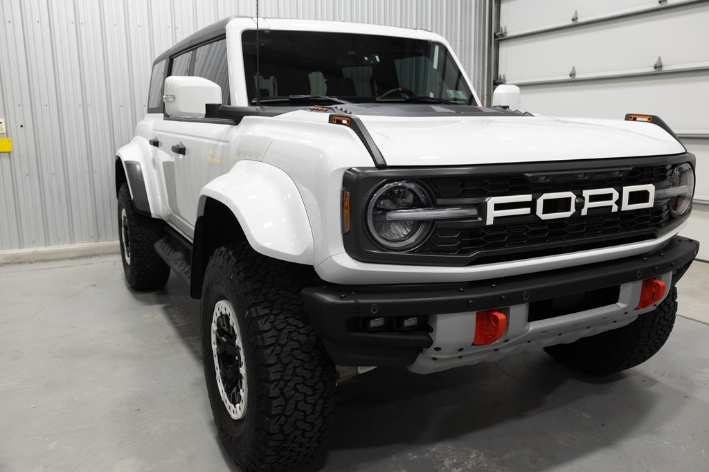 Photo 12 of this FORD BRONCO