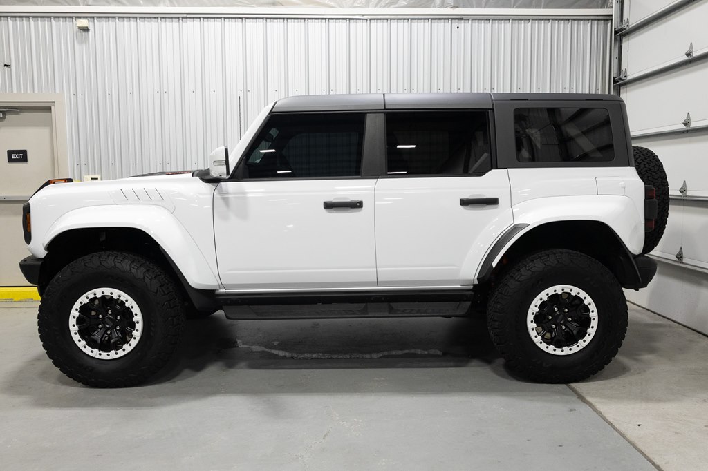 Photo 3 of this FORD BRONCO