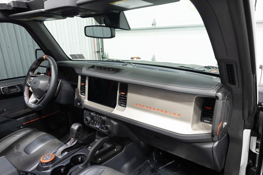 Photo 18 of this FORD BRONCO