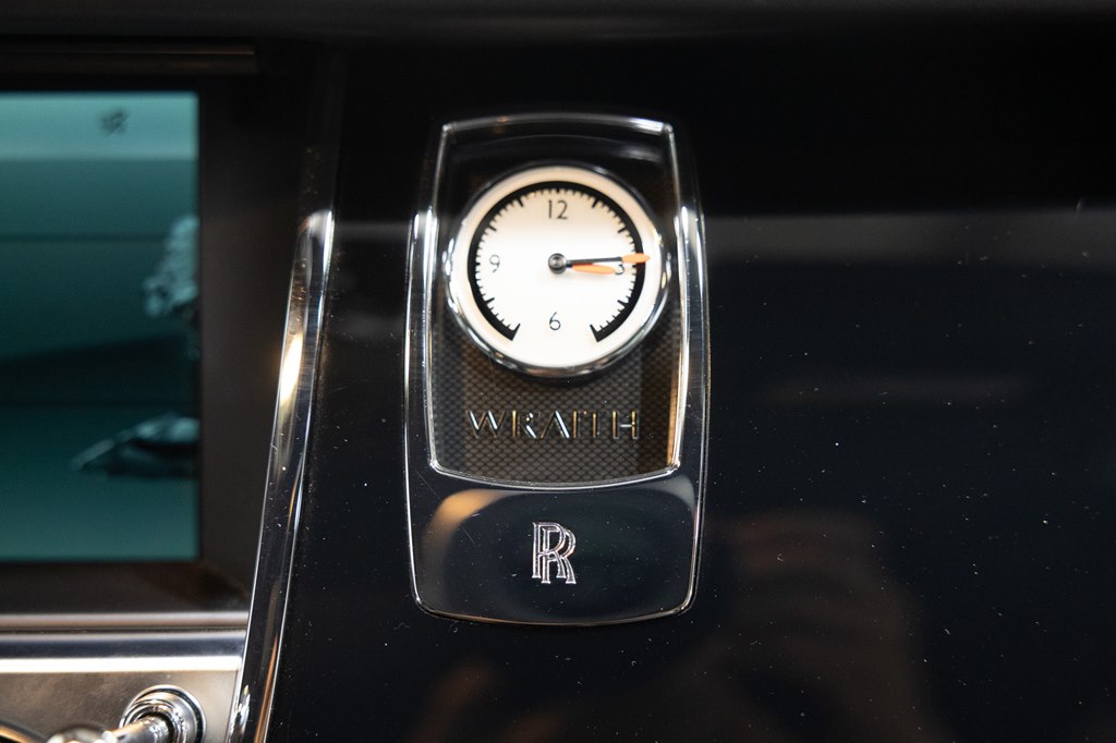Photo 44 of this ROLLS-ROYCE WRAITH