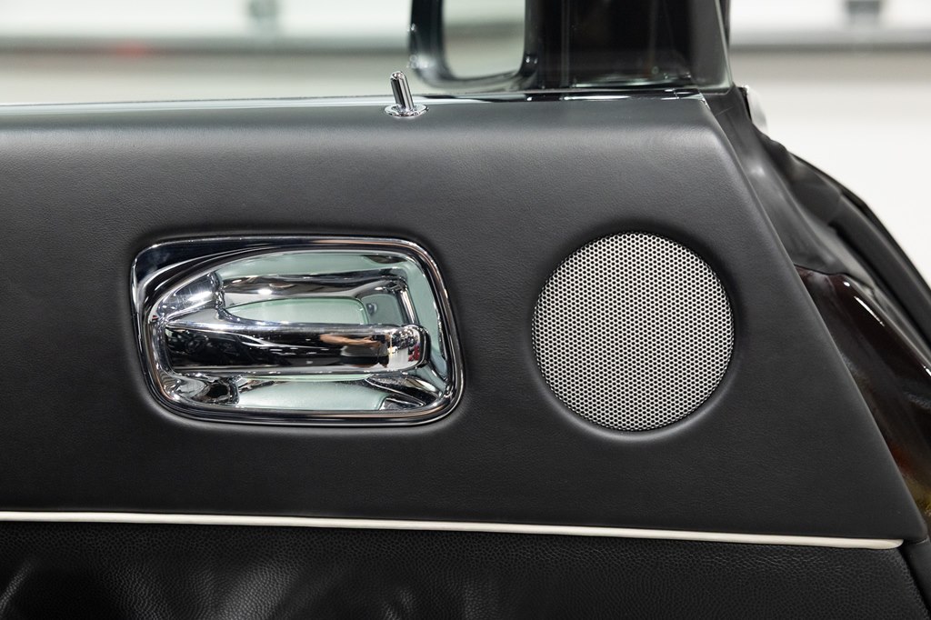 Photo 24 of this ROLLS-ROYCE WRAITH