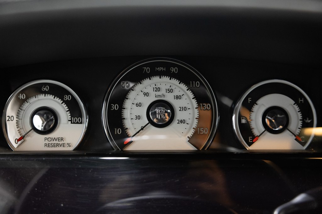 Photo 40 of this ROLLS-ROYCE WRAITH
