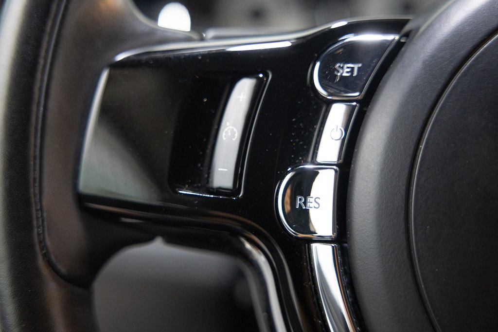 Photo 34 of this ROLLS-ROYCE WRAITH