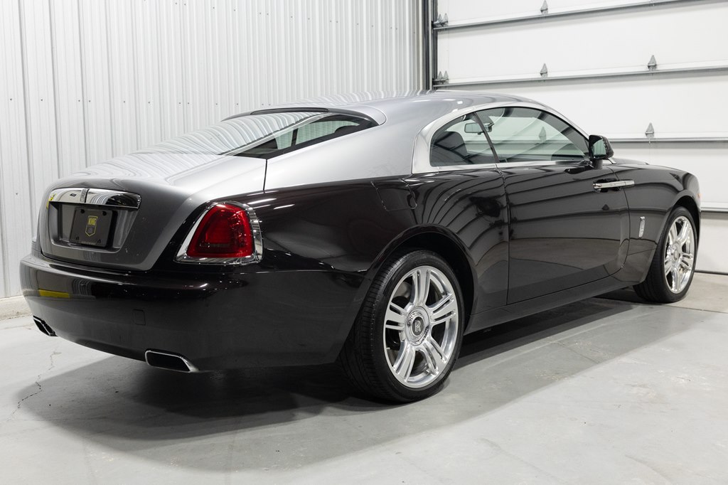Photo 8 of this ROLLS-ROYCE WRAITH