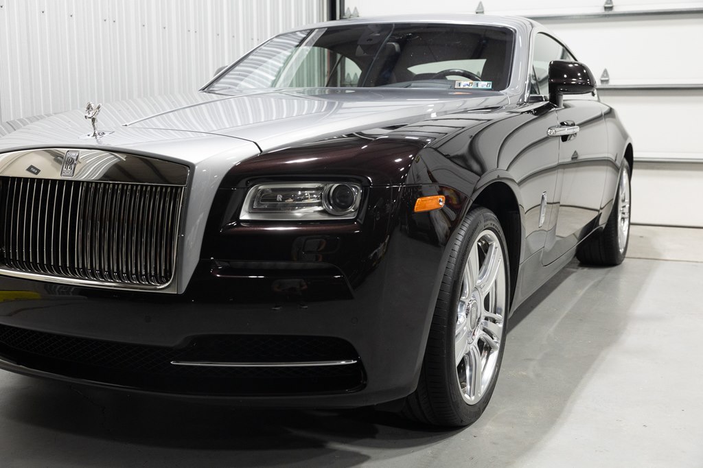 Photo 2 of this ROLLS-ROYCE WRAITH