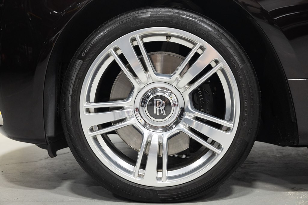 Photo 58 of this ROLLS-ROYCE WRAITH
