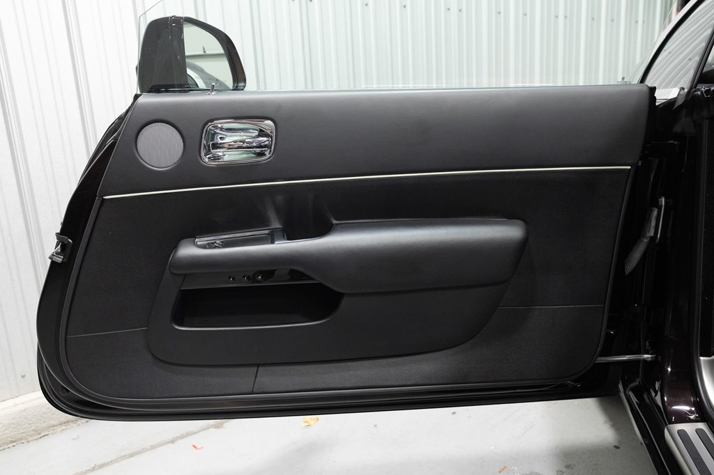 Photo 28 of this ROLLS-ROYCE WRAITH