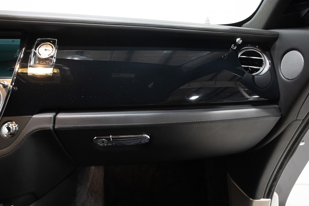 Photo 41 of this ROLLS-ROYCE WRAITH