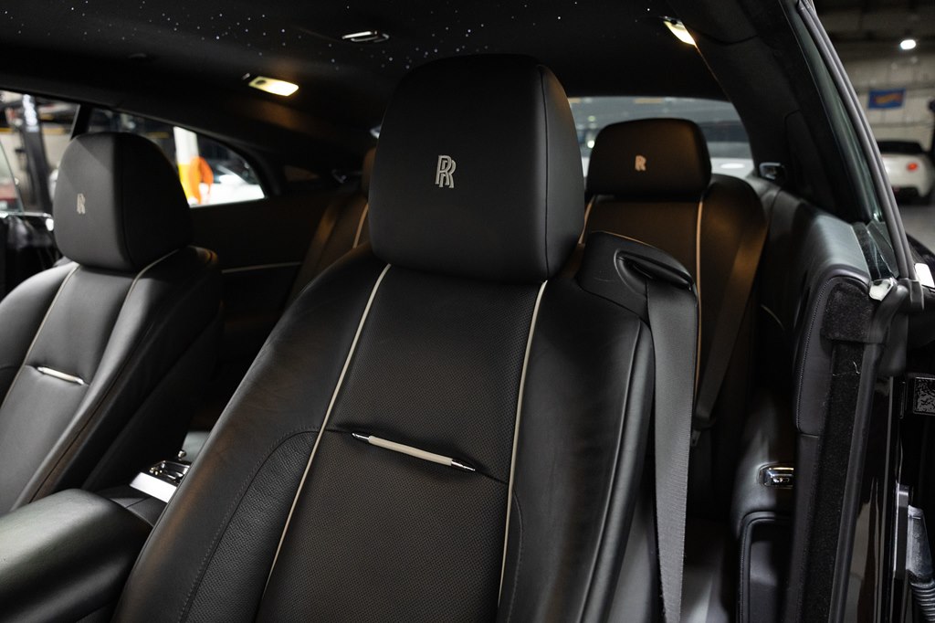Photo 23 of this ROLLS-ROYCE WRAITH