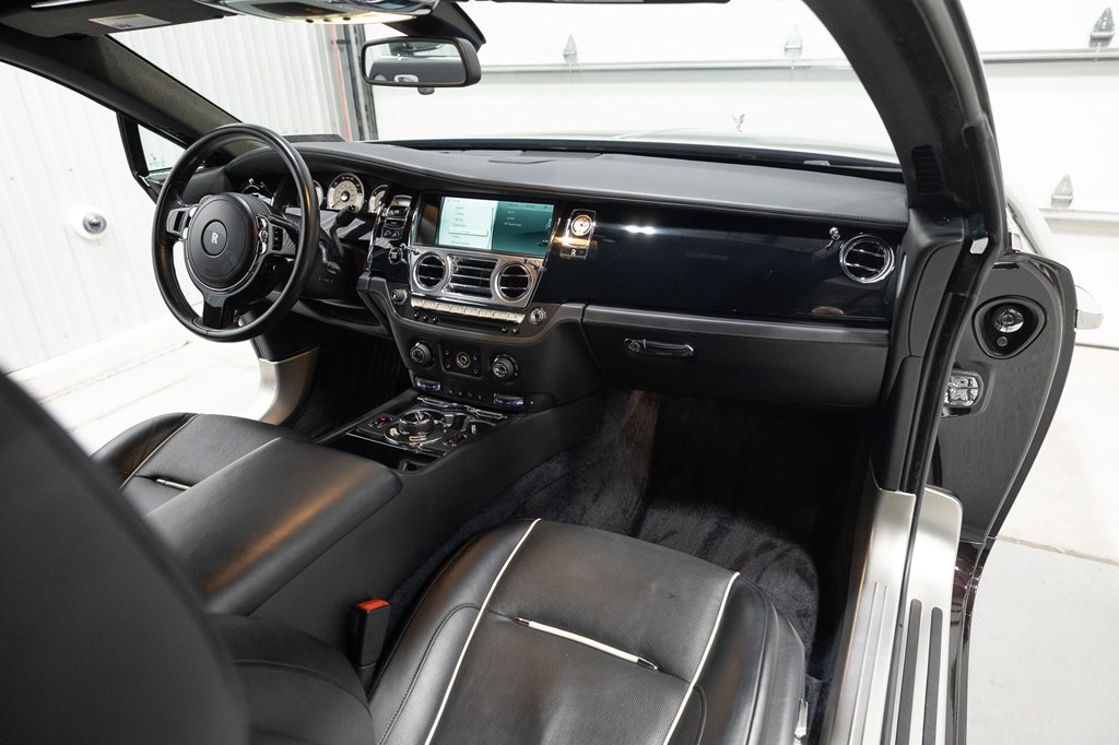 Photo 26 of this ROLLS-ROYCE WRAITH