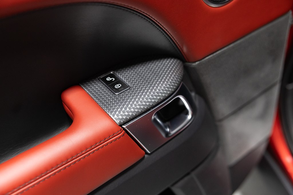 Photo 33 of this LAND ROVER RANGE ROVER SPO