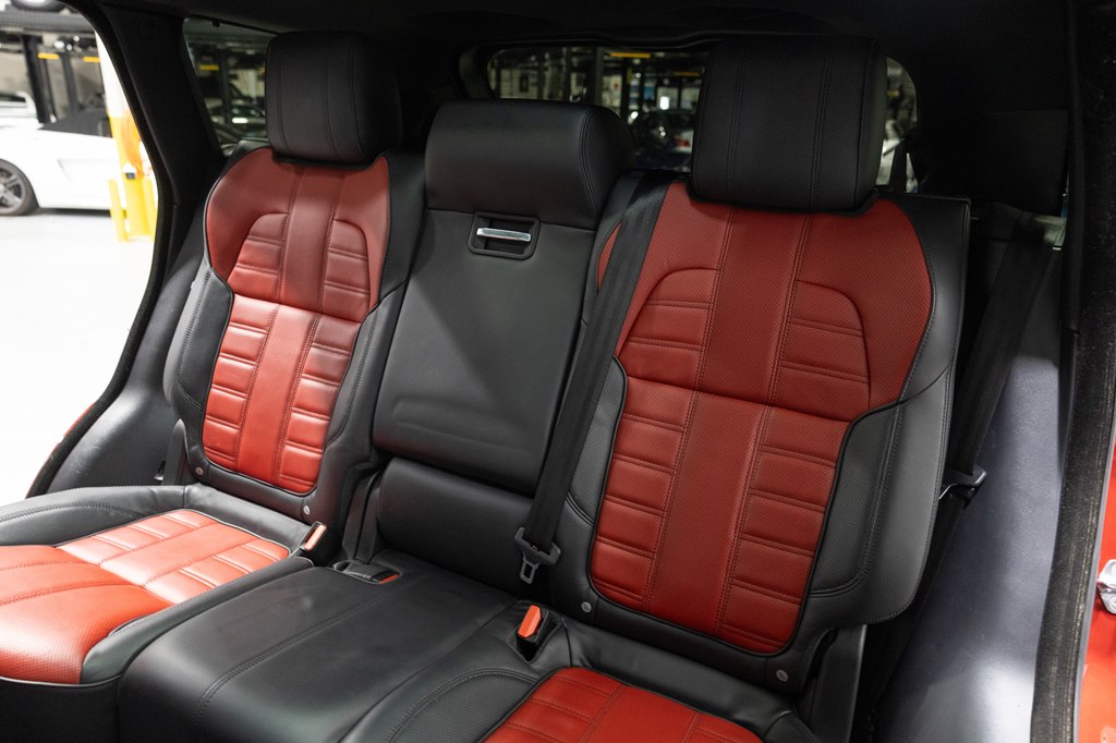 Photo 23 of this LAND ROVER RANGE ROVER SPO