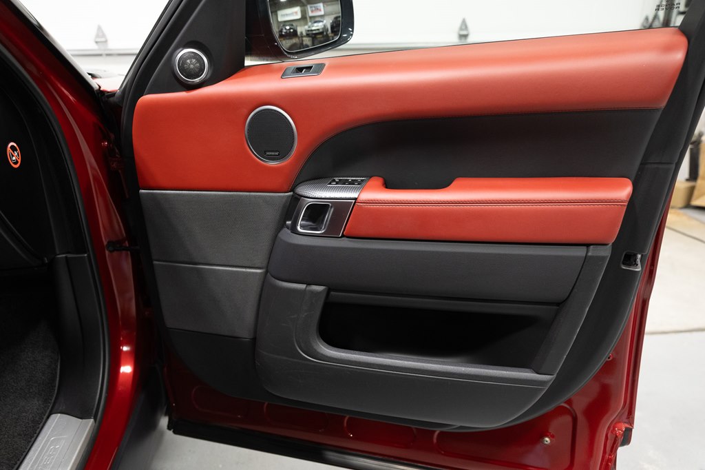 Photo 30 of this LAND ROVER RANGE ROVER SPO