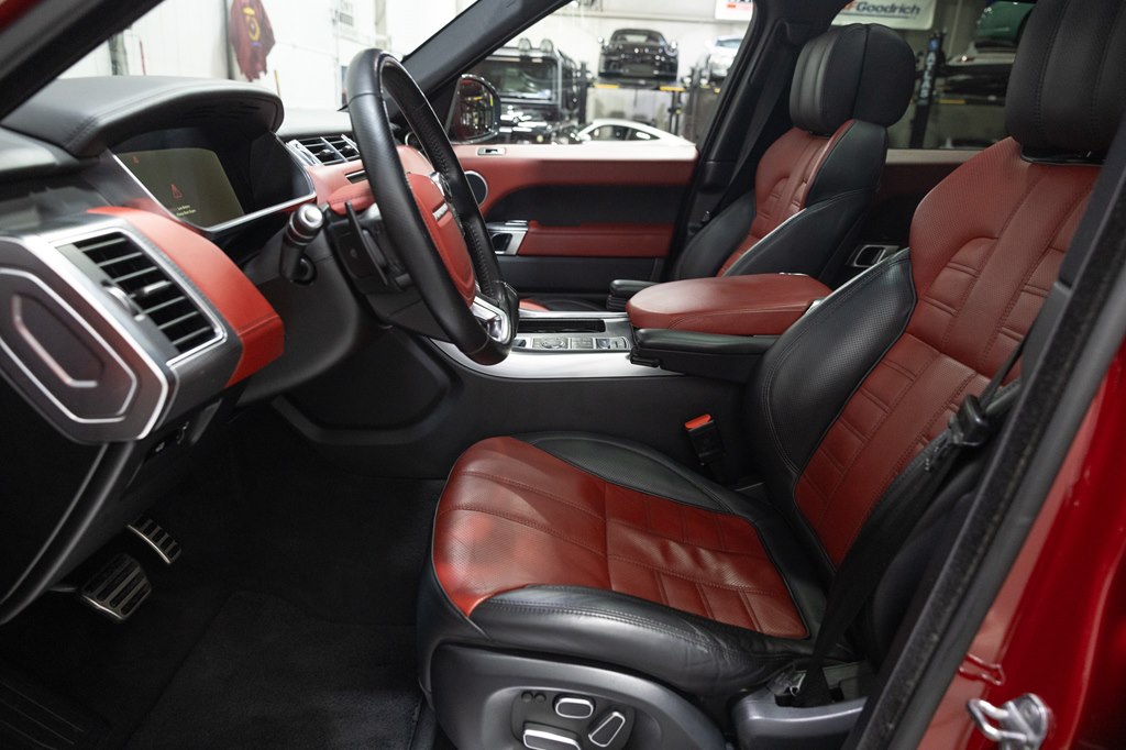 Photo 19 of this LAND ROVER RANGE ROVER SPO