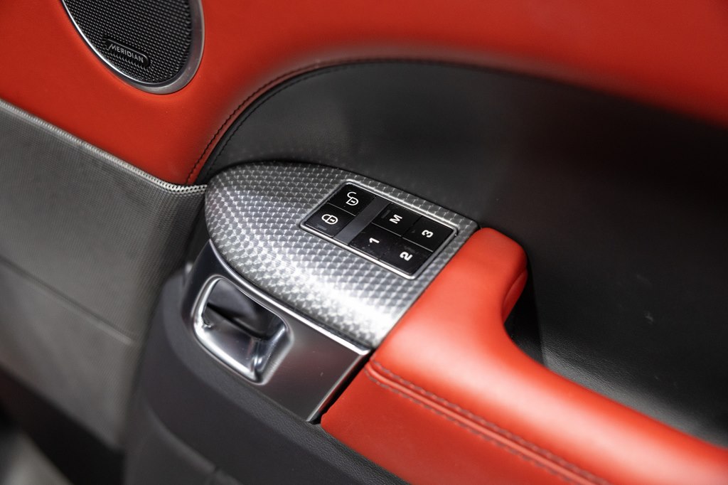 Photo 31 of this LAND ROVER RANGE ROVER SPO