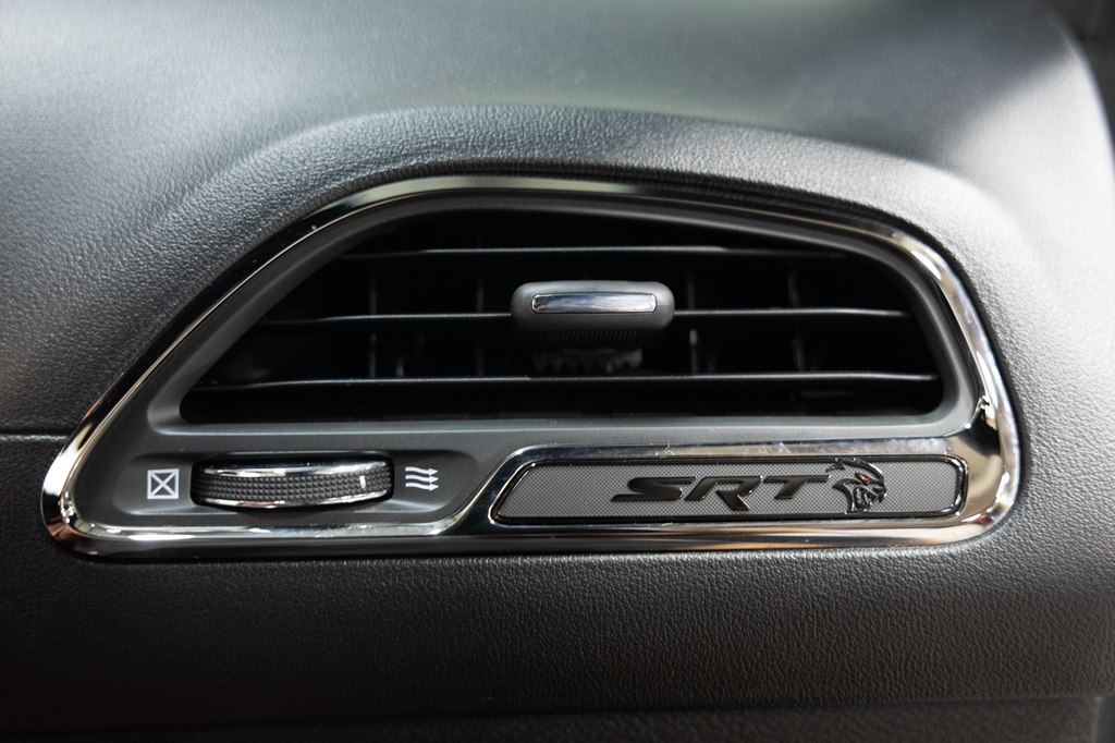Photo 37 of this DODGE CHALLENGER