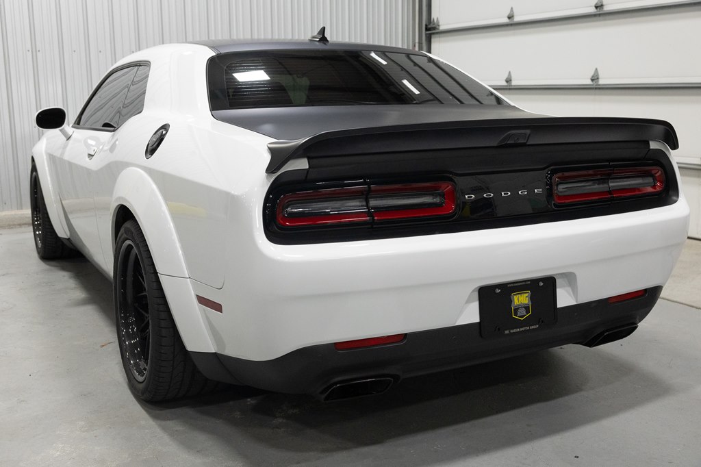 Photo 10 of this DODGE CHALLENGER