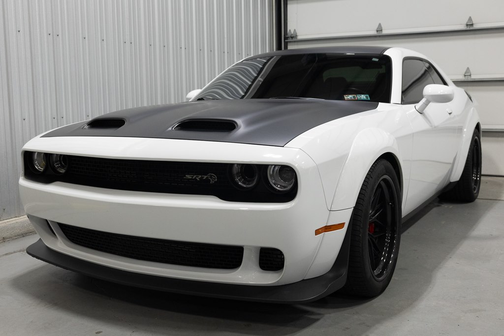 Photo 4 of this DODGE CHALLENGER