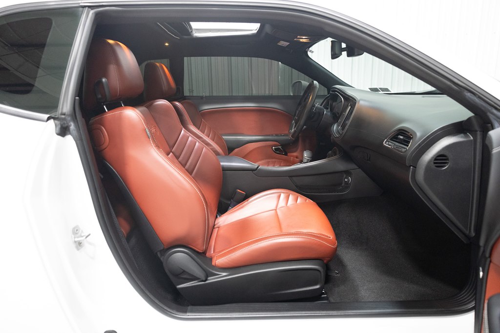 Photo 9 of this DODGE CHALLENGER