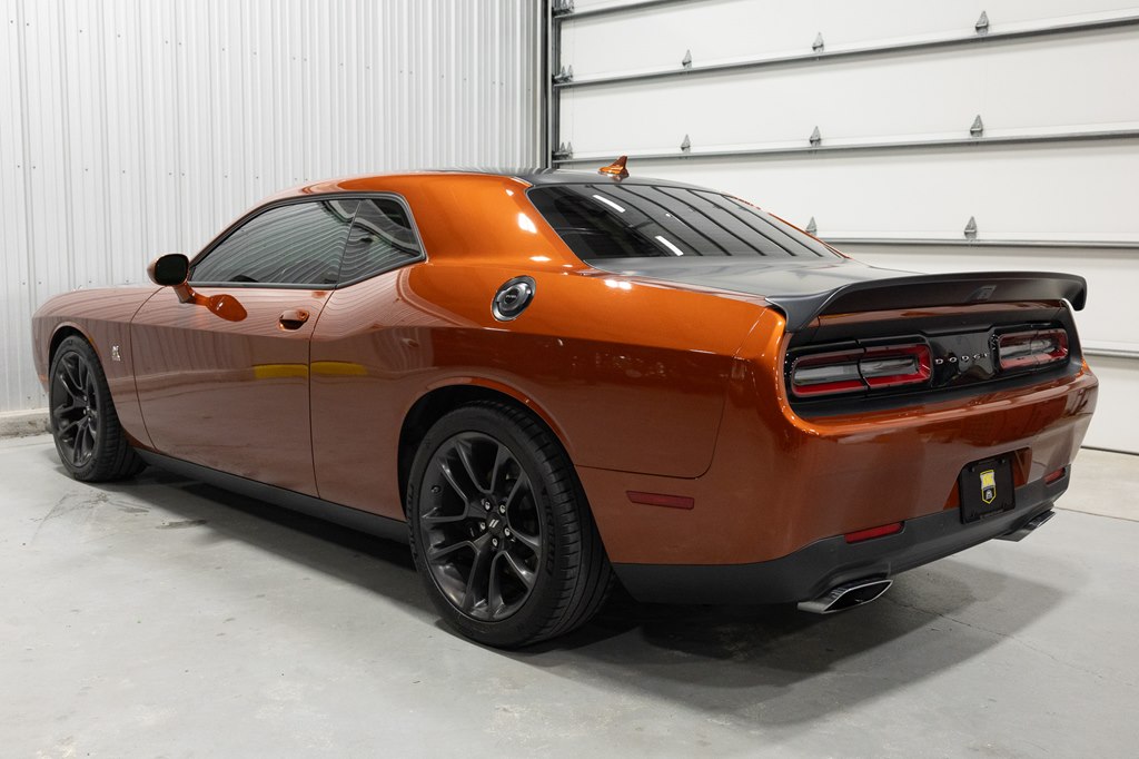 Photo 4 of this DODGE CHALLENGER
