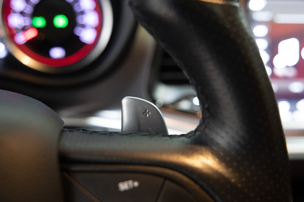 Photo 18 of this DODGE CHALLENGER