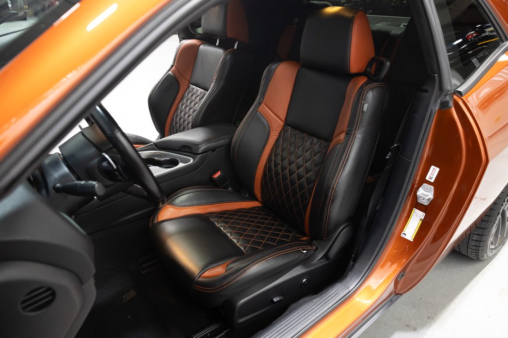 Photo 17 of this DODGE CHALLENGER
