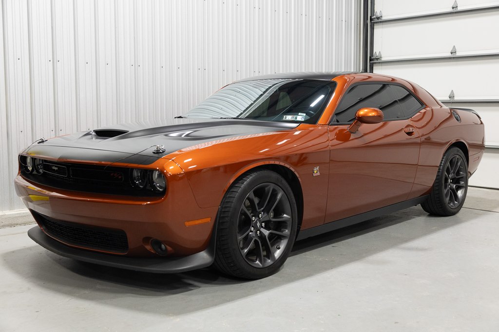Photo 2 of this DODGE CHALLENGER