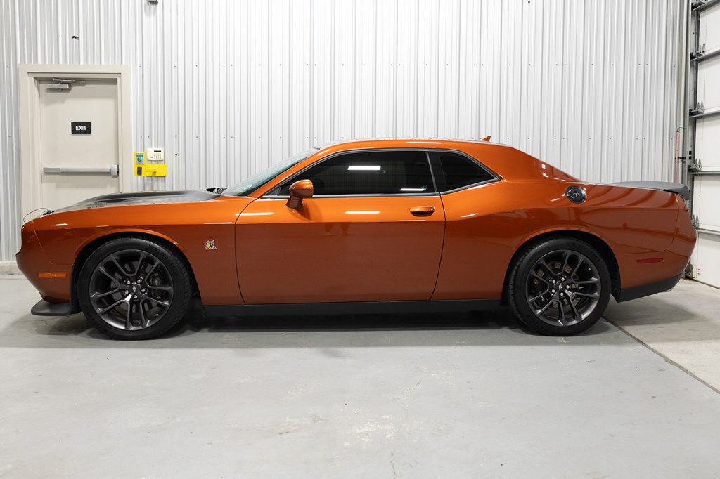 Photo 3 of this DODGE CHALLENGER