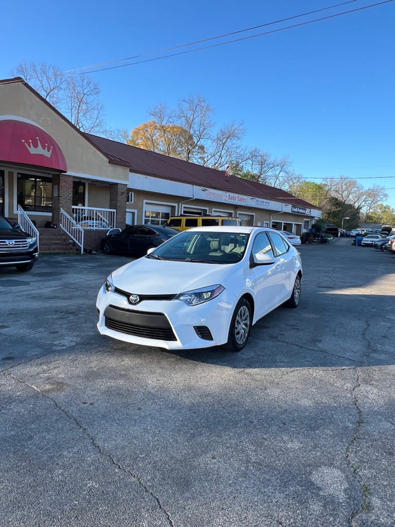White 2016 Toyota Corolla LE Sedan Front-Wheel Drive Automatic