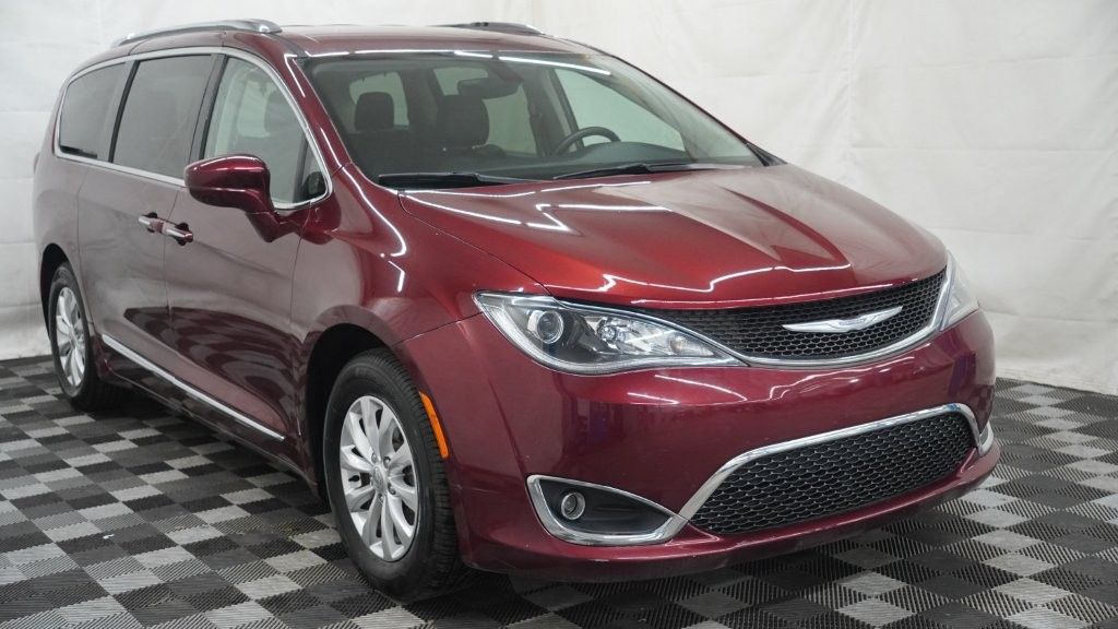 2018 Chrysler Pacifica Touring L FWD