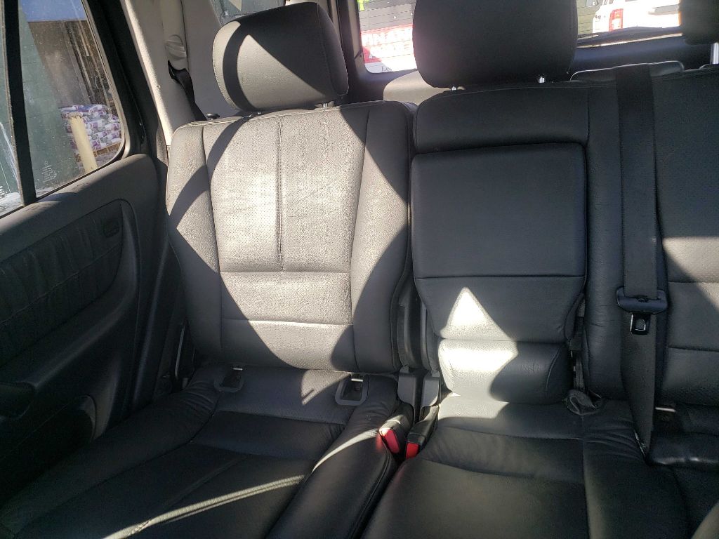 Photo 43 of this MERCEDES-BENZ ML