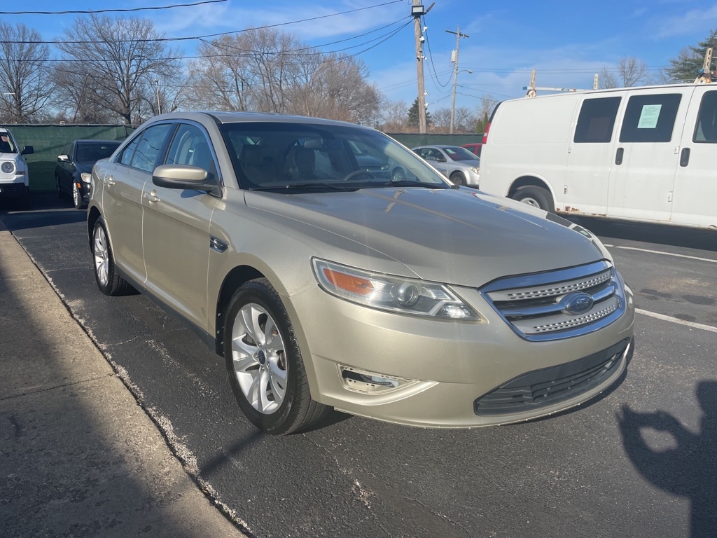2010 FORD TAURUS 