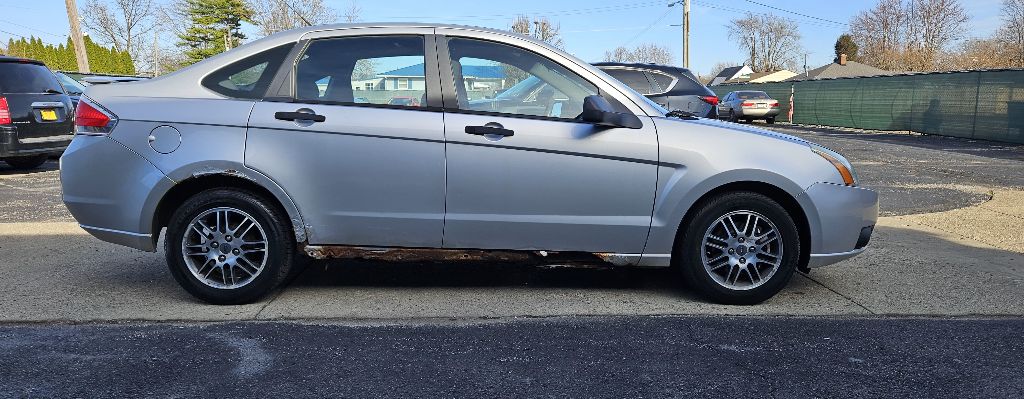 Photo 8 of this FORD FOCUS