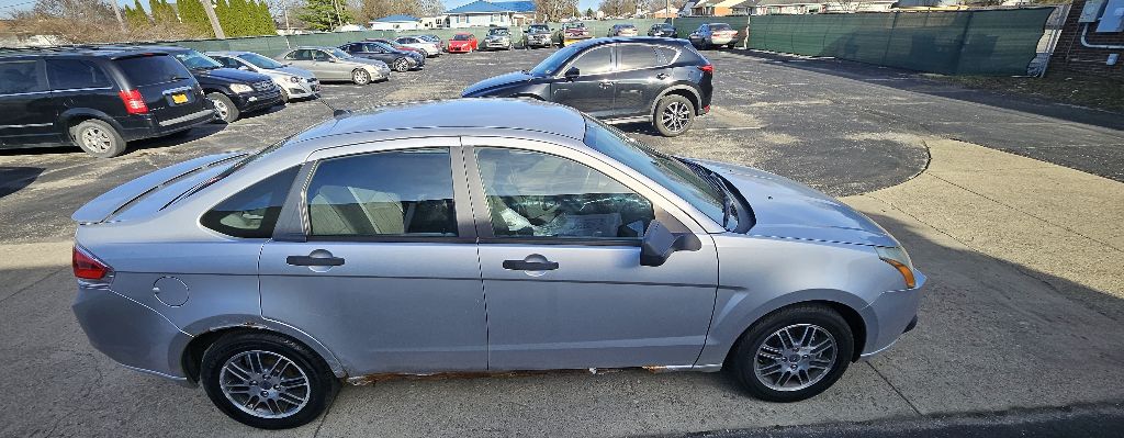 Photo 12 of this FORD FOCUS