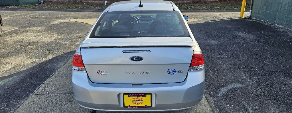 Photo 10 of this FORD FOCUS