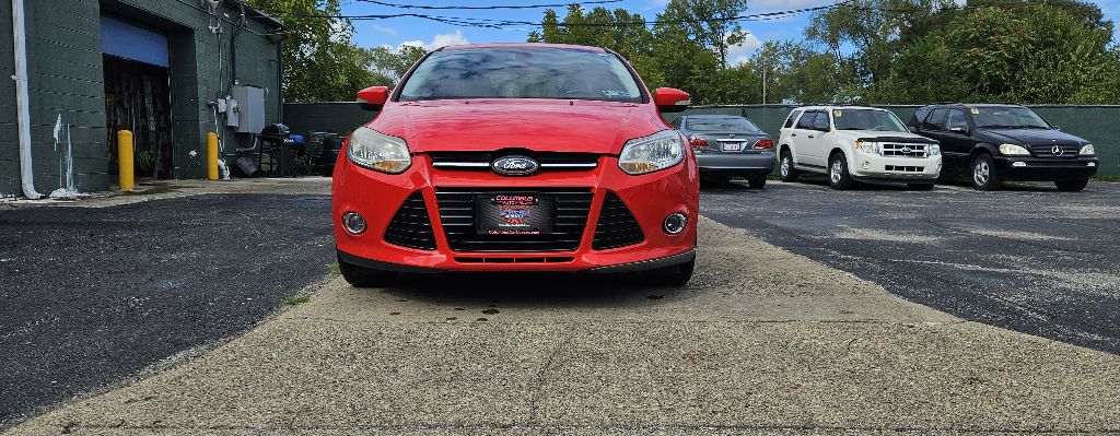 Photo 2 of this FORD FOCUS