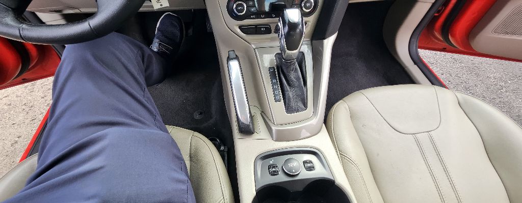 Photo 19 of this FORD FOCUS