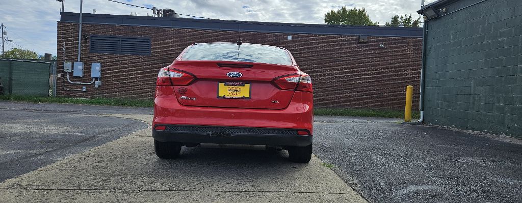Photo 5 of this FORD FOCUS