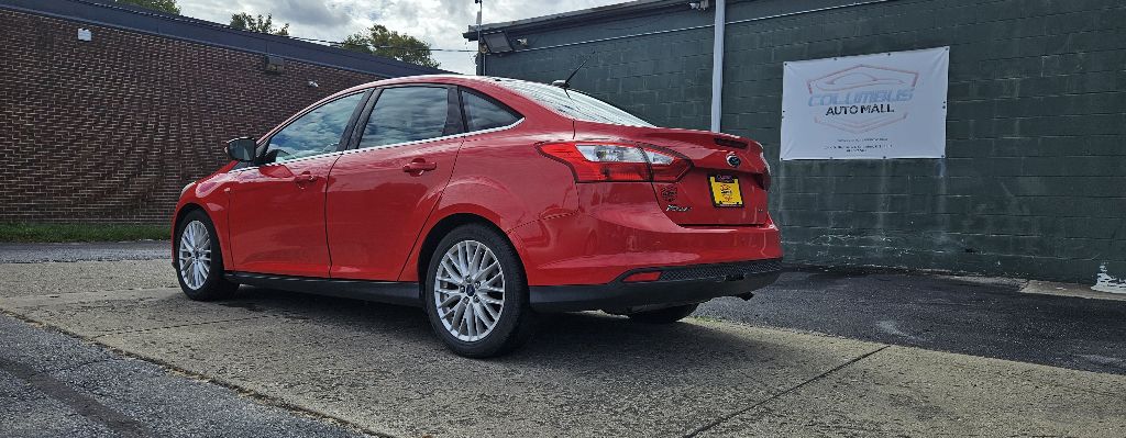 Photo 4 of this FORD FOCUS