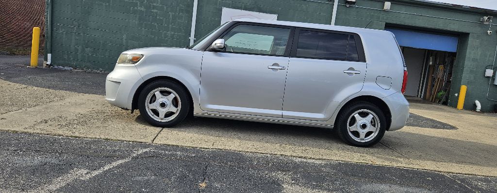 Photo 7 of this TOYOTA SCION XB