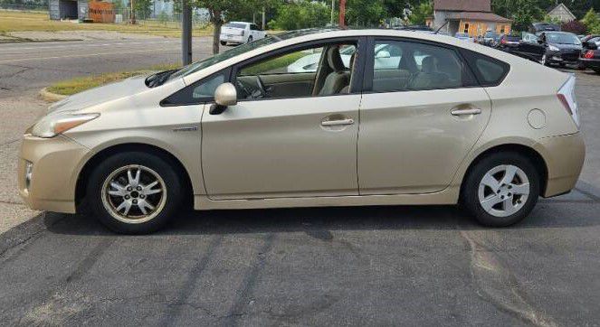 Photo 2 of this TOYOTA PRIUS