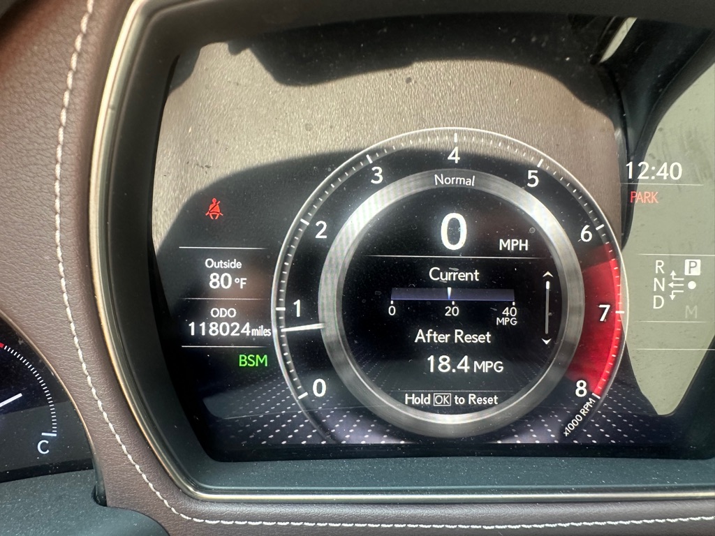 Photo 19 of this LEXUS LS